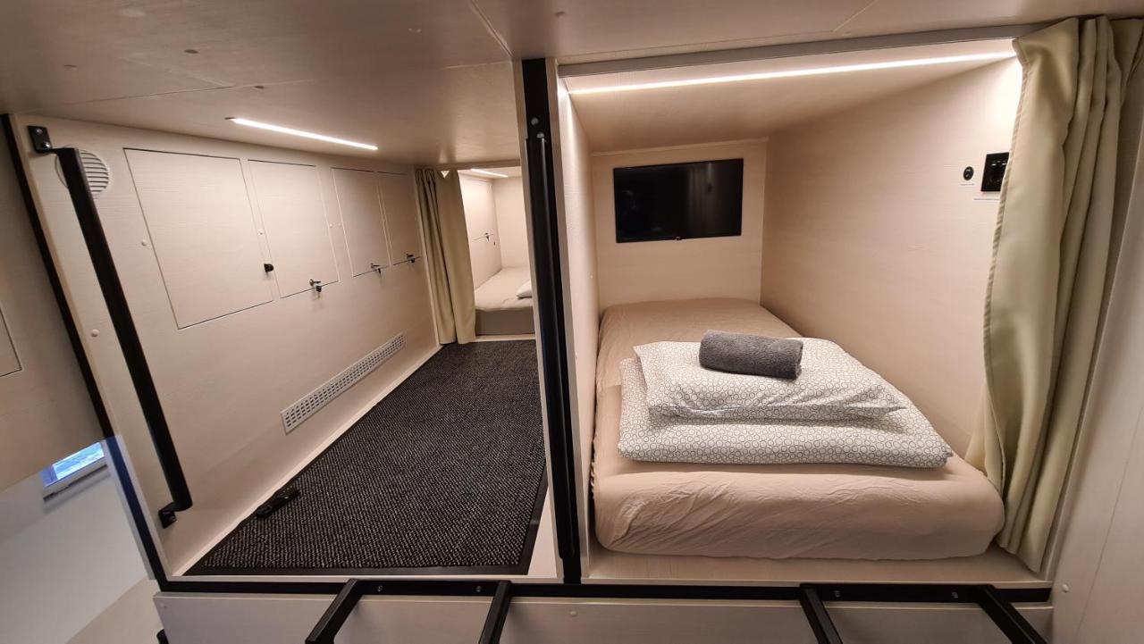Cabin Hostel 卢布尔雅那 外观 照片