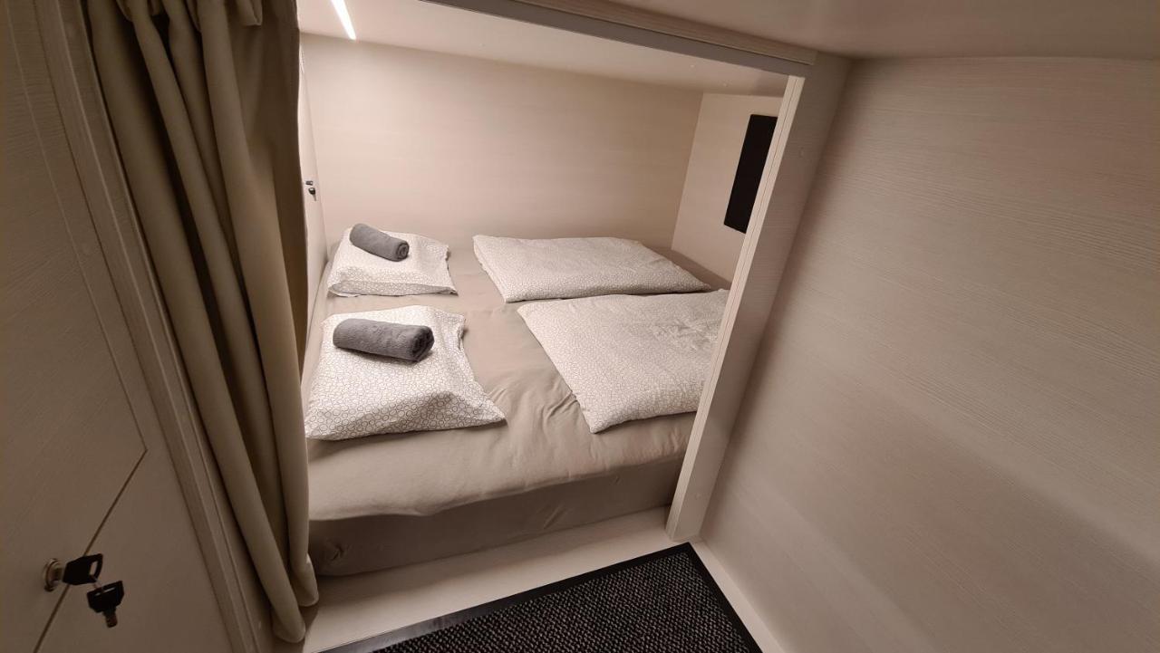 Cabin Hostel 卢布尔雅那 外观 照片
